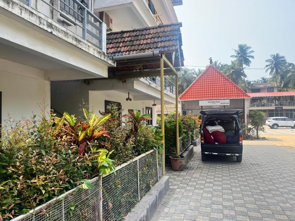 Hotel The Golden Inn -- Studio Rooms -Special For Families, Corporate, Groups, Couples GOA Exterior photo