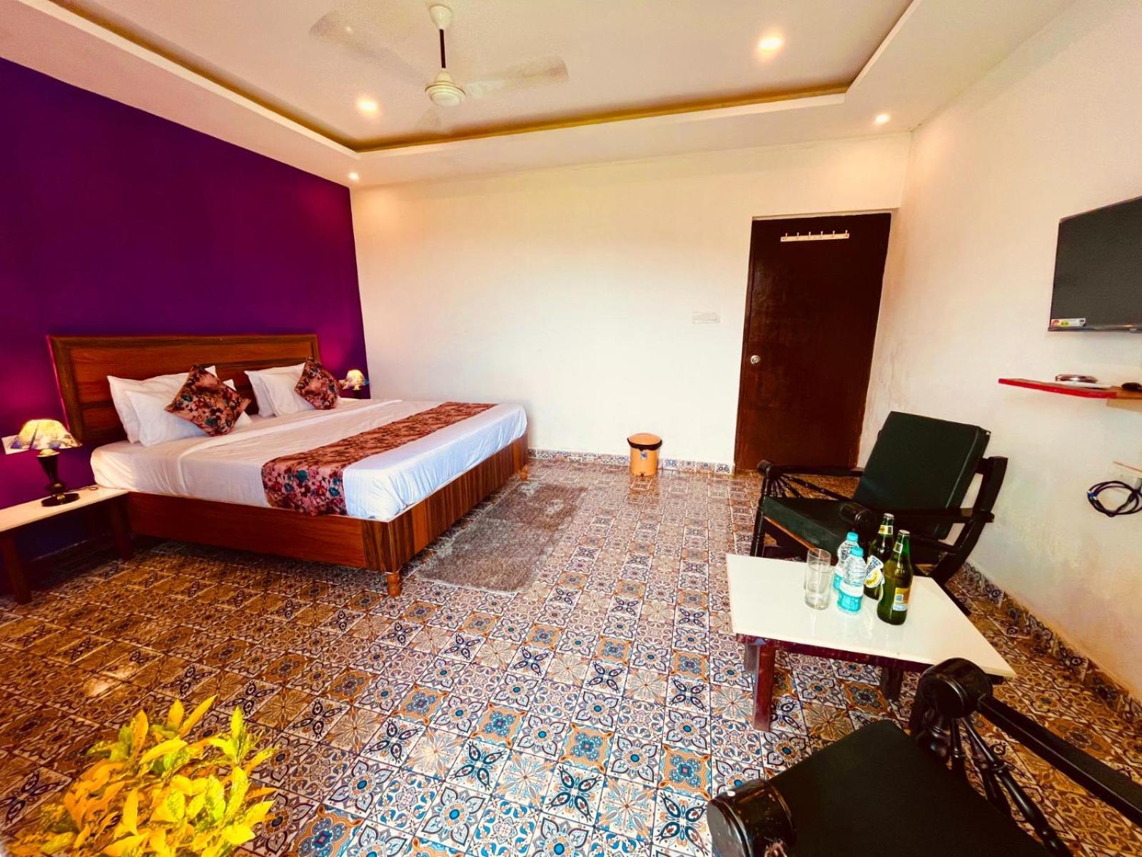 Hotel The Golden Inn -- Studio Rooms -Special For Families, Corporate, Groups, Couples GOA Exterior photo